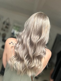 Vanilla blonde