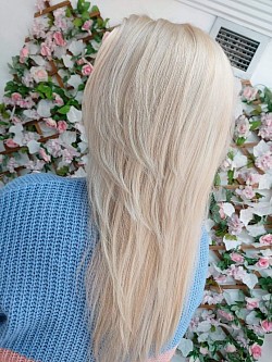 Bright blonde & layers